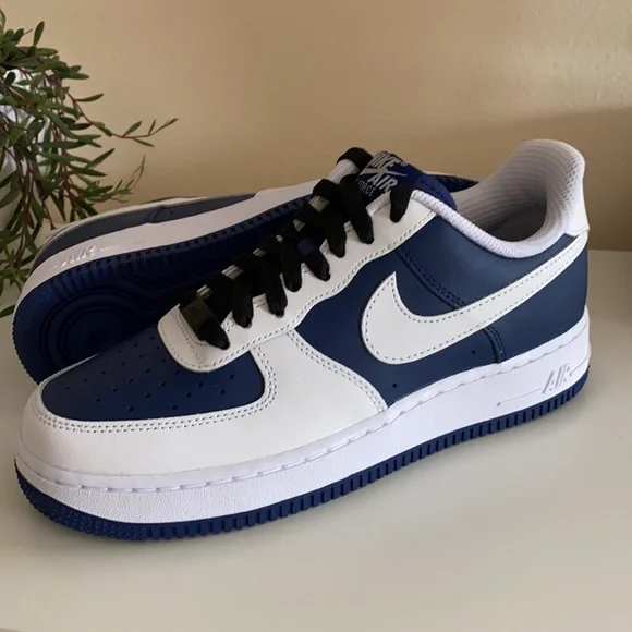 New custom Nike Air Force 1 sneakers - Picture 8 of 8